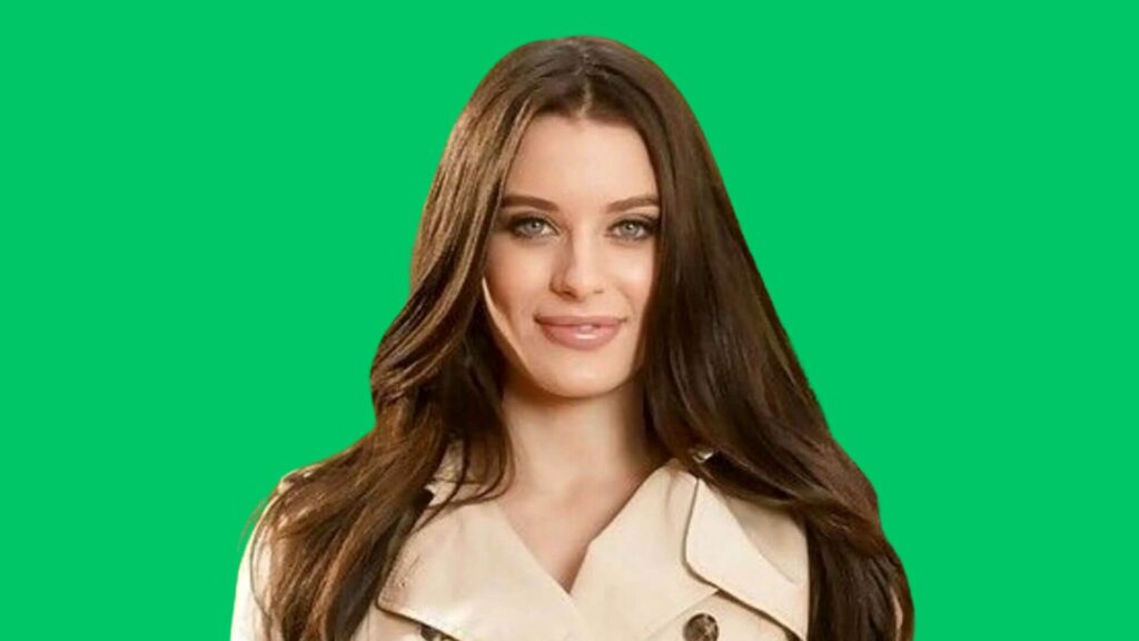 Lana Rhoades Biography, Wiki, Height, Weight, Age, Husband, Boyfriend, Family, Net Worth, Career & Many More