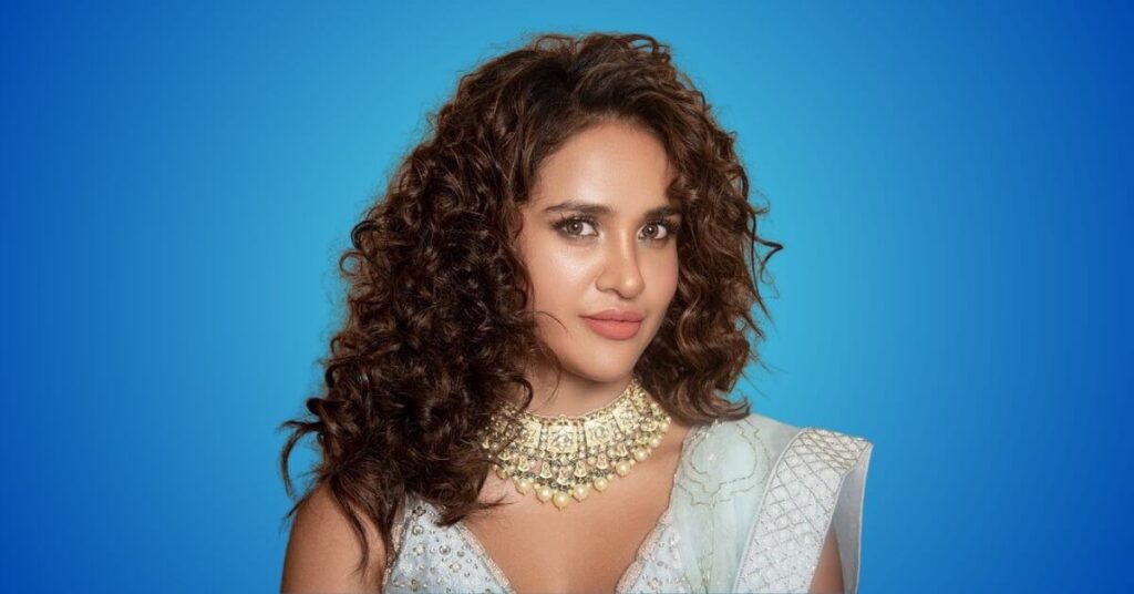 Aisha Sharma Biography, Wiki, Height, Weight, Age, Husband, Boyfriend, Family, Net Worth, Career & Many More