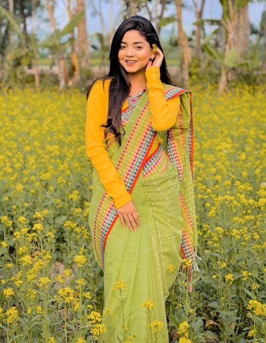 Arohi Mim Saree Photo 34