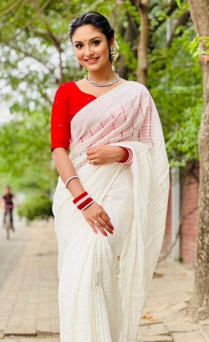 Naznin Nahar Niha New Saree Image