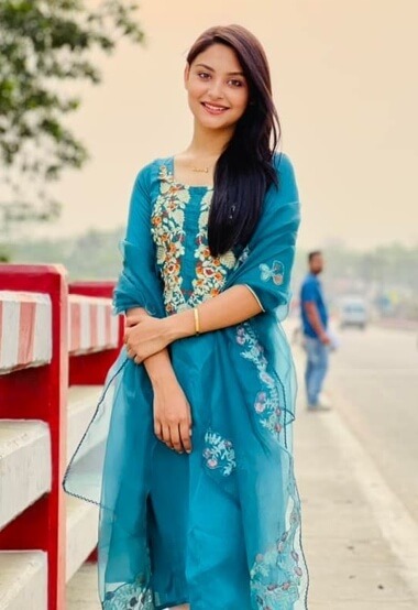 Naznin Nahar Niha Pics