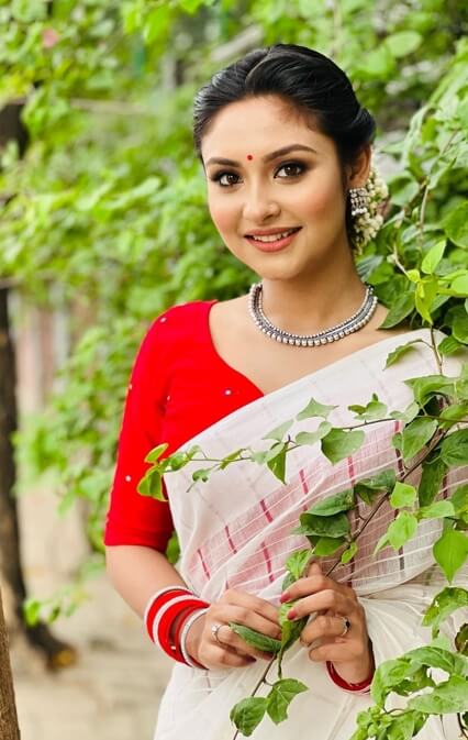 Naznin Nahar Niha Saree Pictures