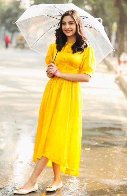 Naznin Nahar Niha Umbrella Photo