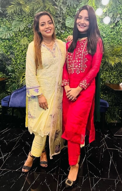 Naznin Nahar Niha with Singer Dilshad Nahar Kona