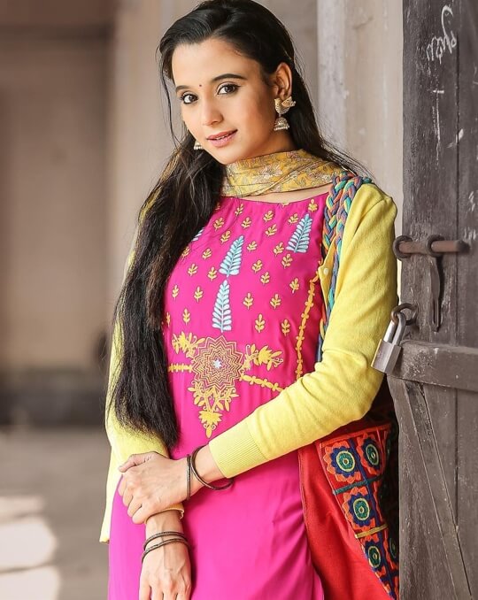 Sabila Nur Shalwar Kameez Photos