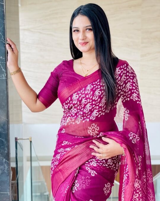 Sanjida Islam Sayma Saree Photo 01