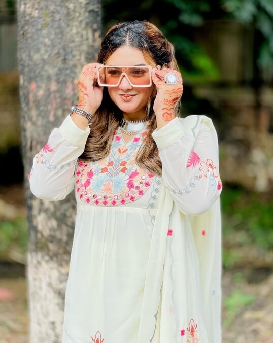 Sanjida Islam Sayma Sunglass Photo 06