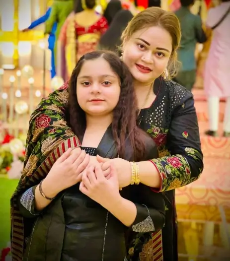 Simrin Lubaba with her mother