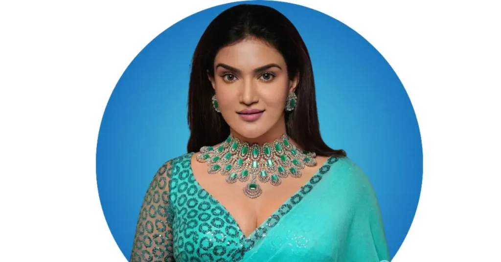 Honey Rose Biography, Age, Career, Wiki & More